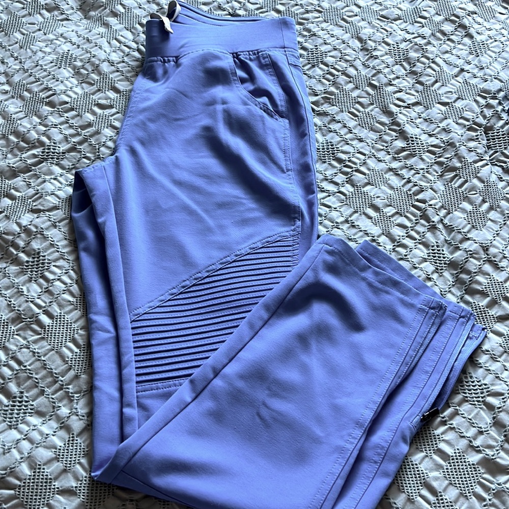 FIGS Kanye Moto scrub pants XS